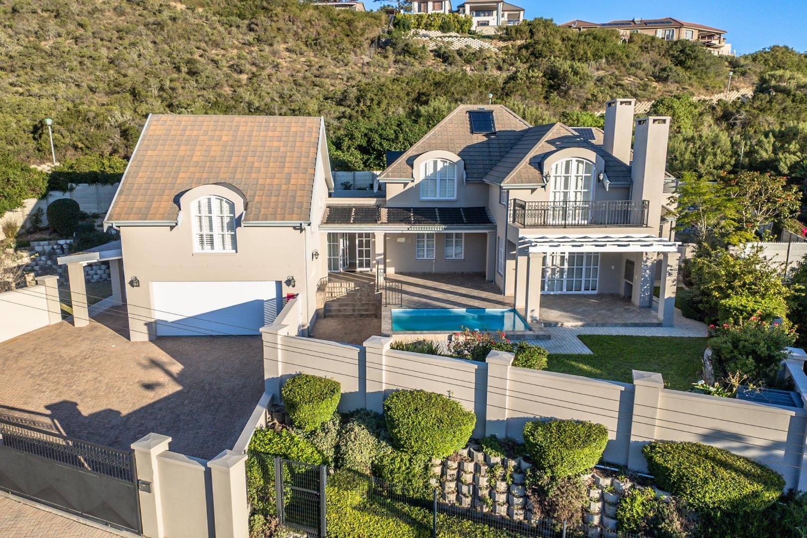 5 Bedroom House for Sale - Western Cape